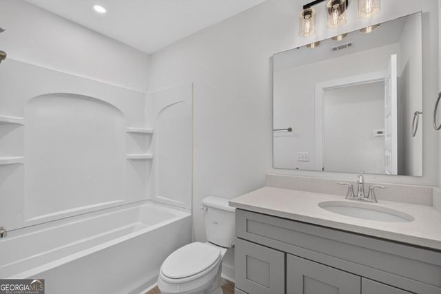 1061 Cassina Garden Way, Darien, GA 31305