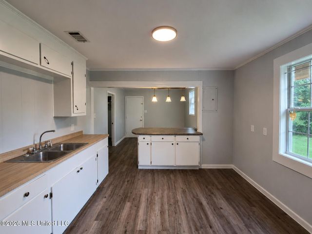 2208 Glendale Avenue, Hattiesburg, MS 39401