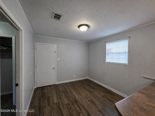 2208 Glendale Avenue, Hattiesburg, MS 39401