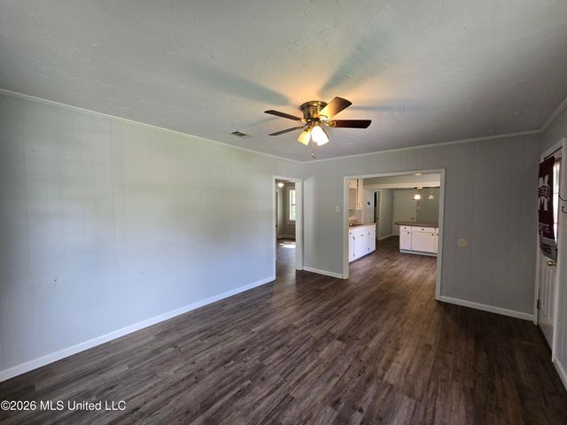 2208 Glendale Avenue, Hattiesburg, MS 39401