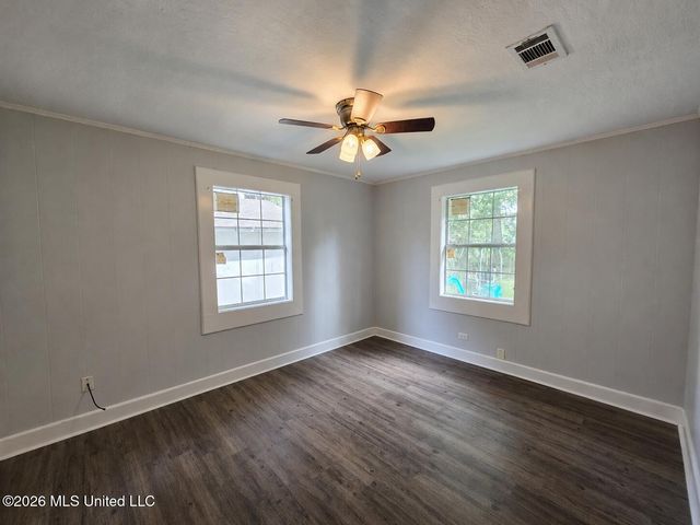 2208 Glendale Avenue, Hattiesburg, MS 39401