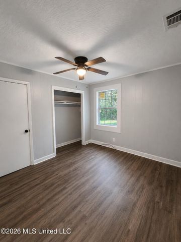 2208 Glendale Avenue, Hattiesburg, MS 39401