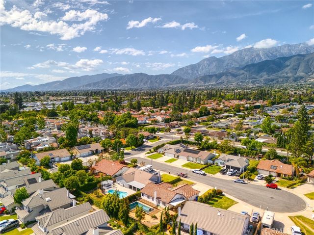 9841 Golden Arrow, Rancho Cucamonga, CA 91701