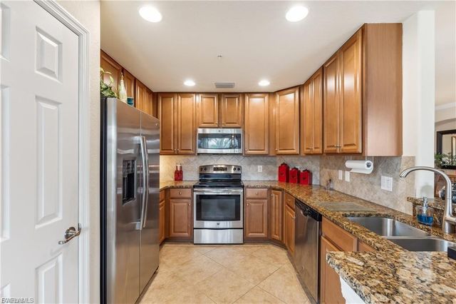 17454 Old Harmony DR # 102, Fort Myers, FL 33908