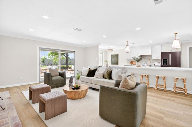 4316 Winding Way, Benbrook, TX 76126