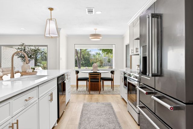 4316 Winding Way, Benbrook, TX 76126