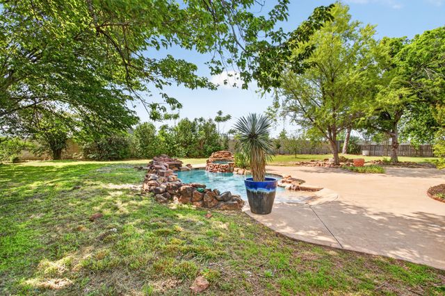 4316 Winding Way, Benbrook, TX 76126