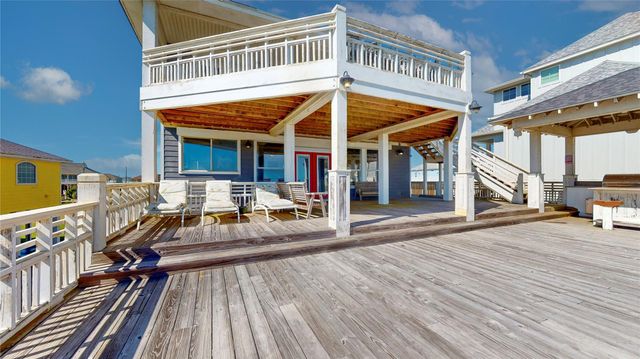 3433 Sand Castle Lane, Crystal Beach, TX 77650