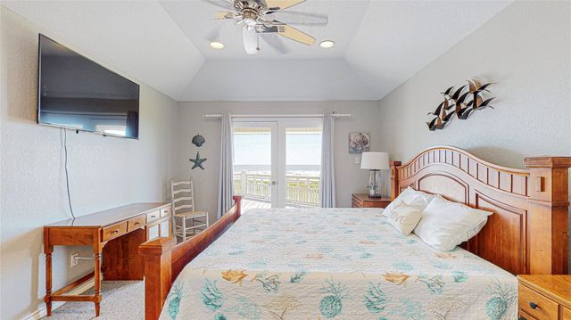 3433 Sand Castle Lane, Crystal Beach, TX 77650