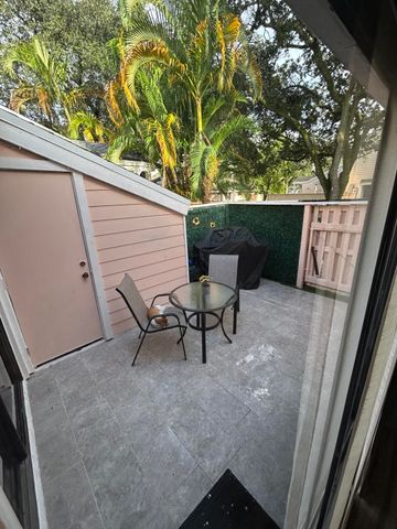 1927 Players Place, North Lauderdale, FL 33068