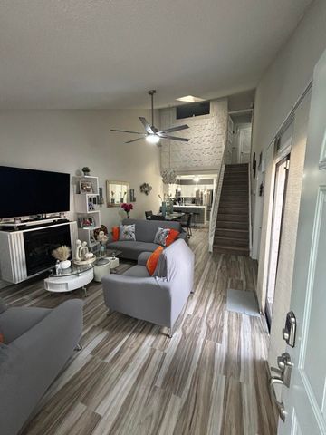 1927 Players Place, North Lauderdale, FL 33068