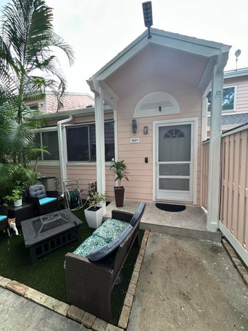 1927 Players Place, North Lauderdale, FL 33068