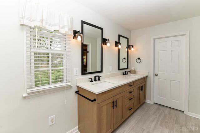 2475 Pond Run Avenue, Anderson Twp, OH 45244