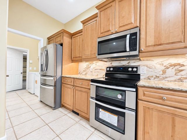 8946 PROVINCE STREET, Sarasota, FL 34240