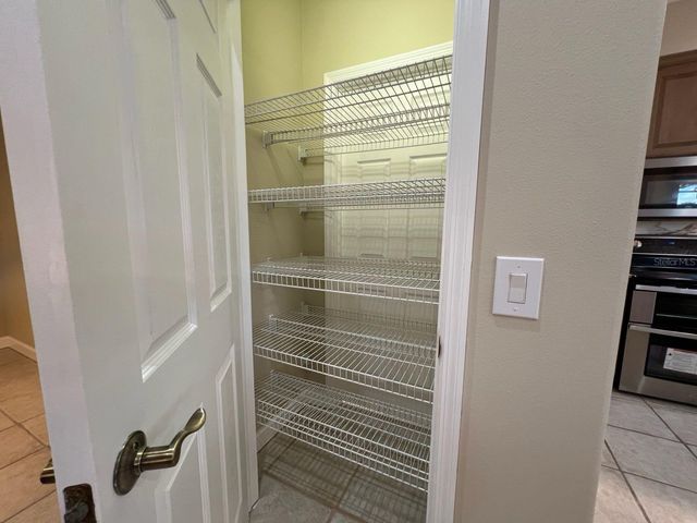 8946 PROVINCE STREET, Sarasota, FL 34240