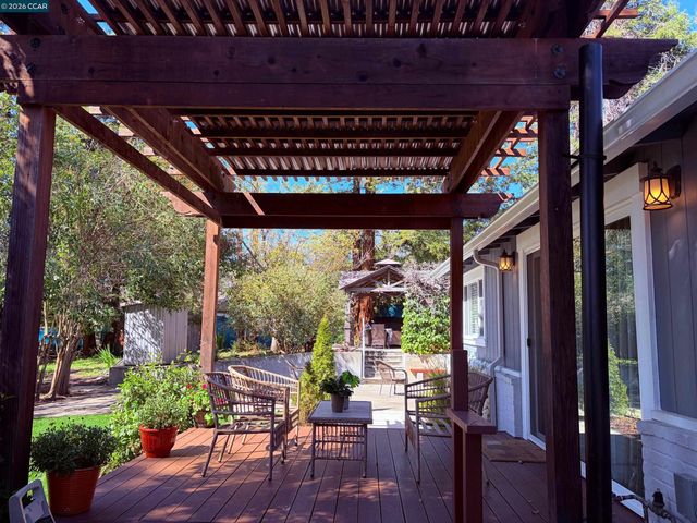 143 Pulido Rd, Danville, CA 94526