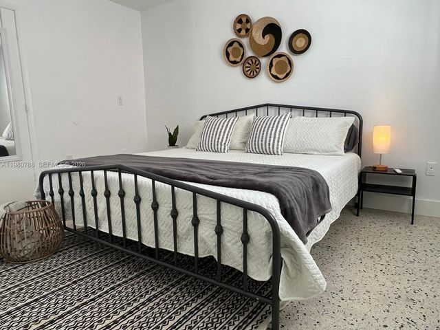 1736 SW 3rd St 1, Miami, FL 33135