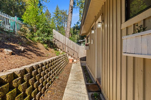 3220 Naomi Way, Placerville, CA 95667