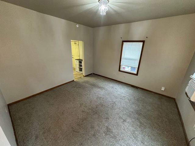 728 Kane Street Apt-B, Aurora, IL 60505