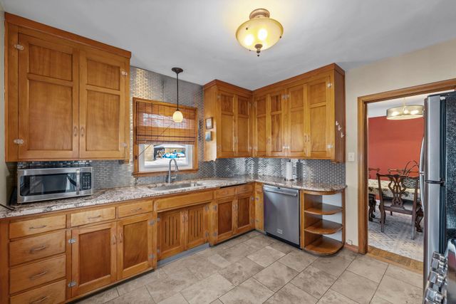 5424 51st Avenue N, Crystal, MN 55429