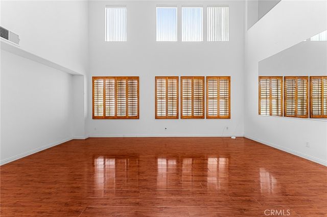 12319 Parkside Cir, Yucaipa, CA 92399