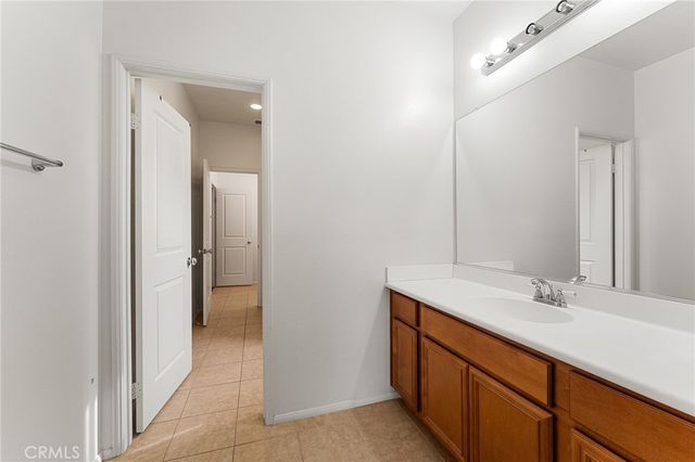 12319 Parkside Cir, Yucaipa, CA 92399