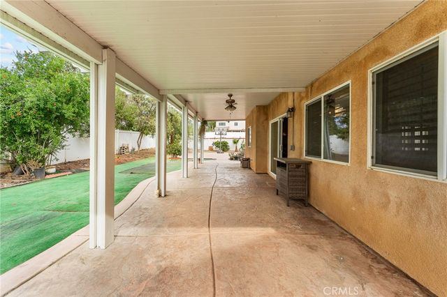 12319 Parkside Cir, Yucaipa, CA 92399