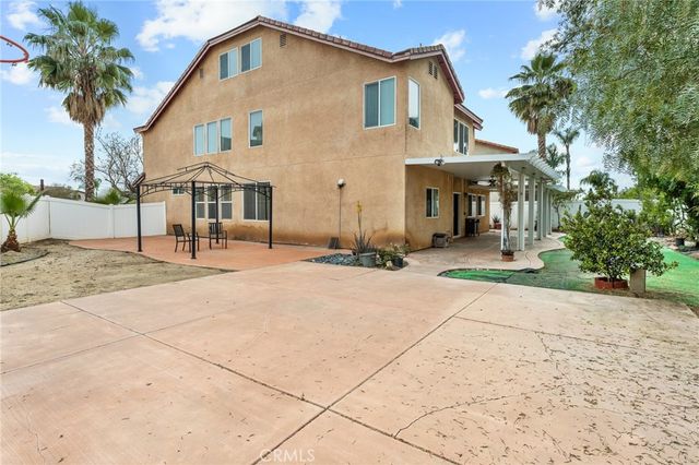 12319 Parkside Cir, Yucaipa, CA 92399