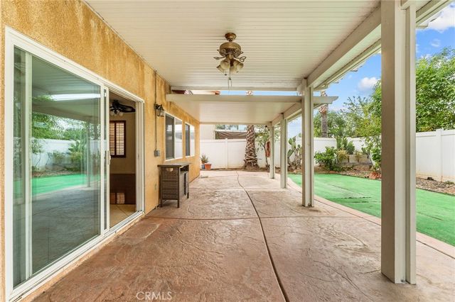 12319 Parkside Cir, Yucaipa, CA 92399