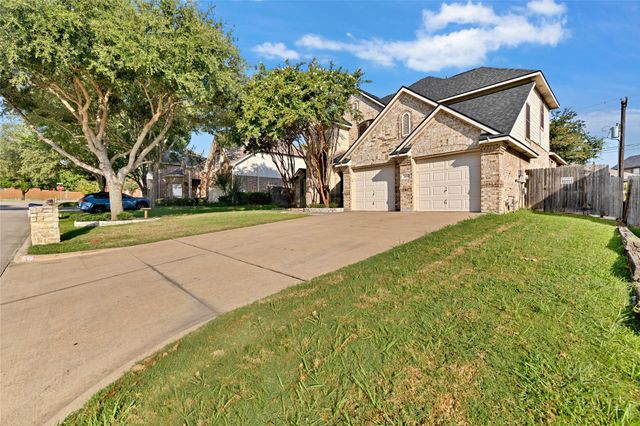 1805 Kris Street, Mansfield, TX 76063