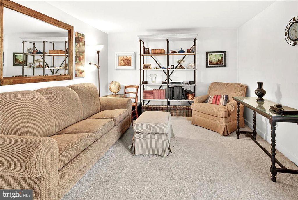17500 KOHLHOSS RD, Poolesville, MD 20837