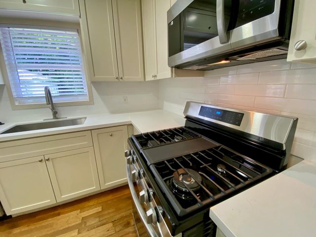 3118 Castlewood Street, Houston, TX 77025