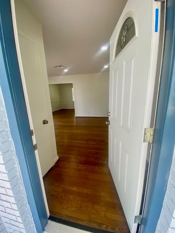 3118 Castlewood Street, Houston, TX 77025