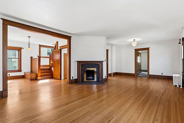 408 5th Street E, Northfield, MN 55057