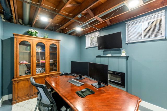 511 Columbia Circle, Waterloo, IA 50701