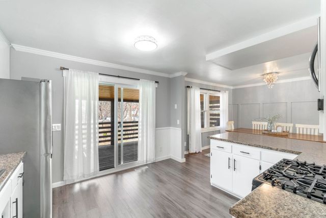 511 Columbia Circle, Waterloo, IA 50701