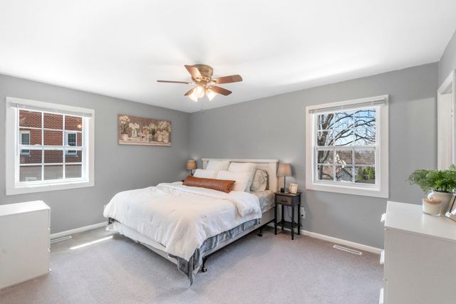 511 Columbia Circle, Waterloo, IA 50701