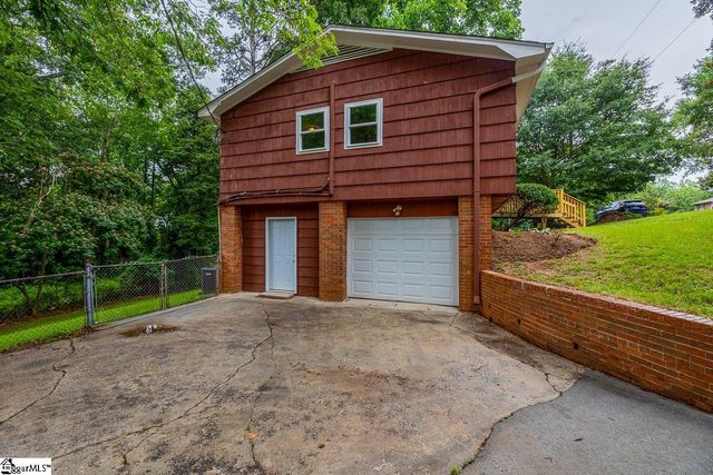 7 Birchbark Drive, Greenville, SC 29611