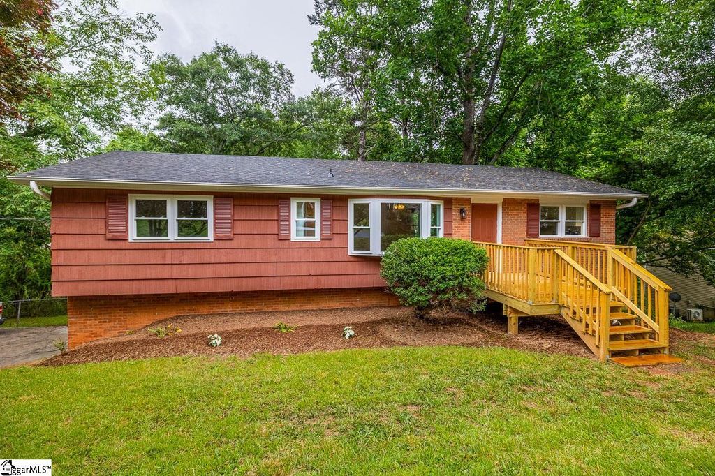 7 Birchbark Drive, Greenville, SC 29611