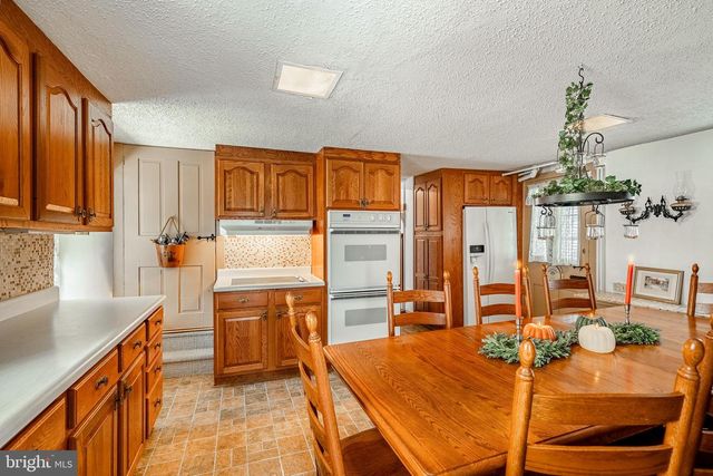 51 SCOTT RD, Glen Mills, PA 19342