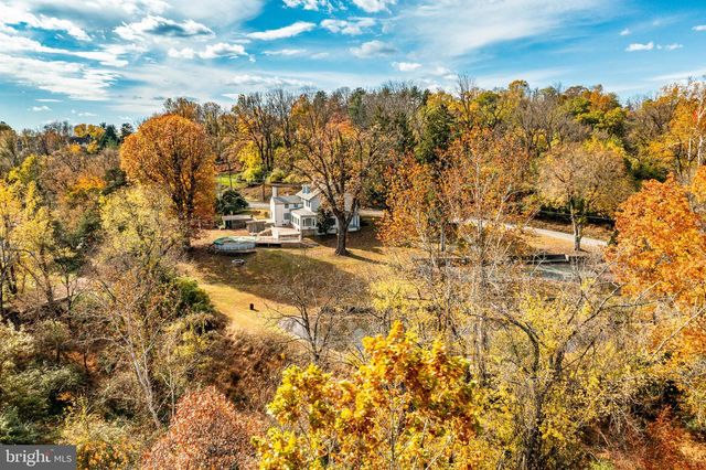 51 SCOTT RD, Glen Mills, PA 19342