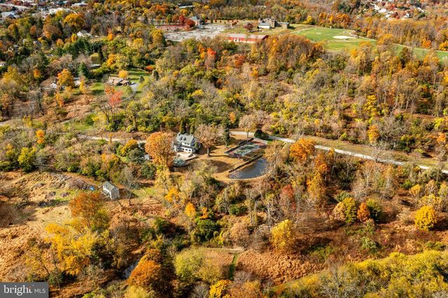 51 SCOTT RD, Glen Mills, PA 19342