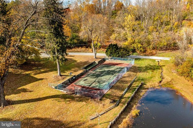 51 SCOTT RD, Glen Mills, PA 19342