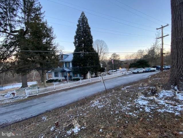 51 SCOTT RD, Glen Mills, PA 19342