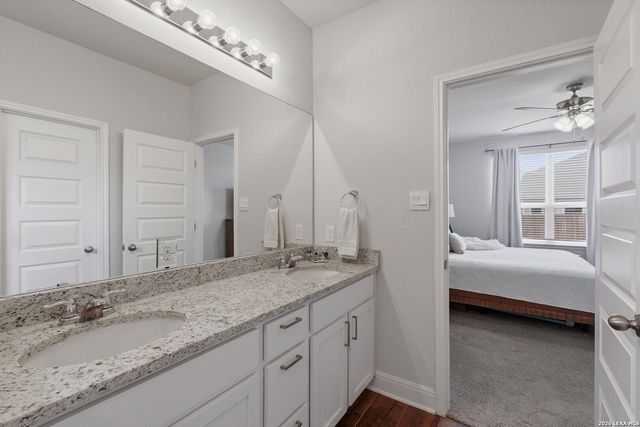 8439 Knapp Rise, San Antonio, TX 78254