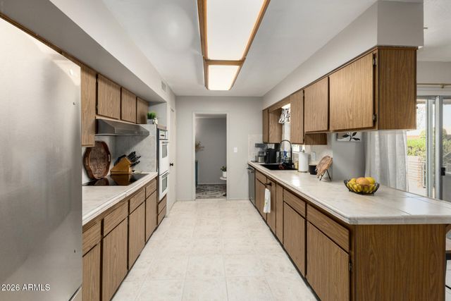 9933 W MOUNTAIN VIEW Road, Sun City, AZ 85351