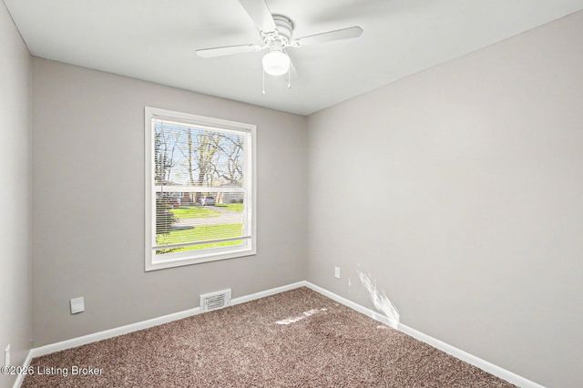 6325 Krause Ave, Louisville, KY 40216