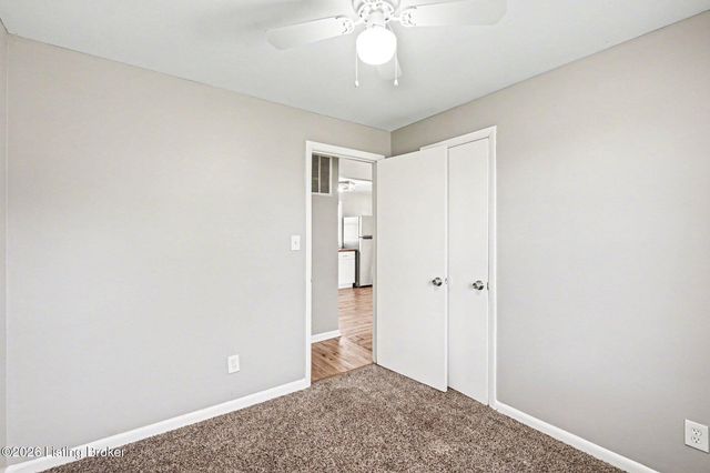 6325 Krause Ave, Louisville, KY 40216