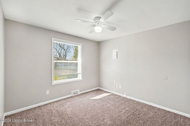 6325 Krause Ave, Louisville, KY 40216