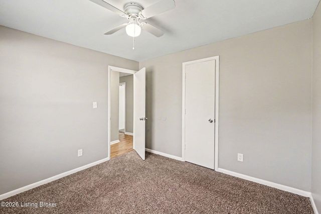 6325 Krause Ave, Louisville, KY 40216